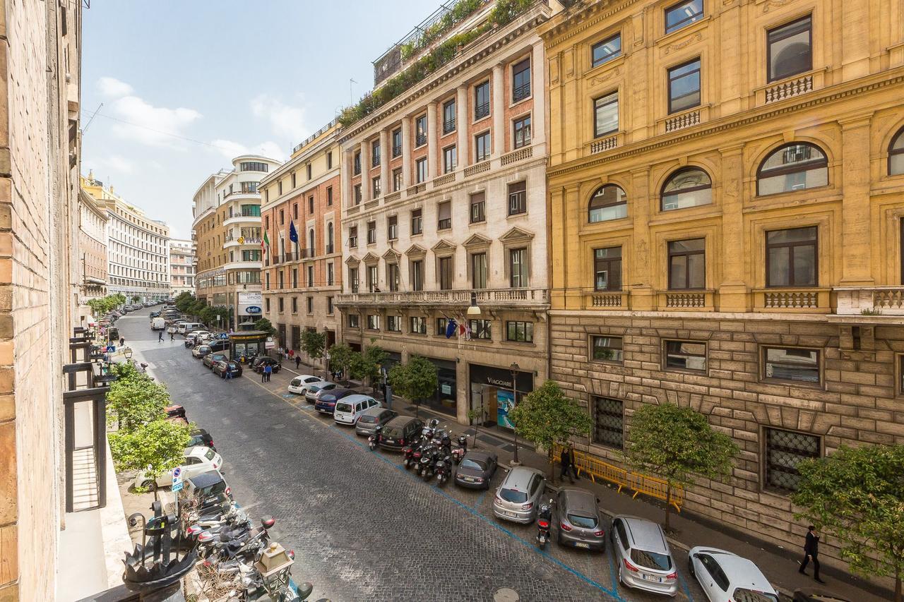 Prestigious Apartment via Barberini Rom Exterior foto